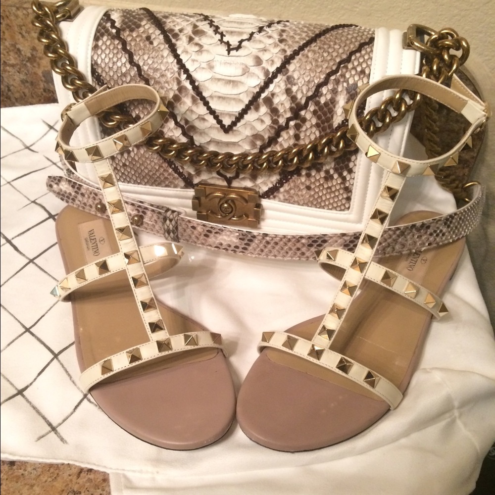 NFS💢 Valentino ROCK STUD sandals - Picture 3 of 8